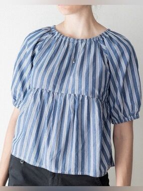 Old Navy Calla Lily Stripe Blue Peasant Top size M